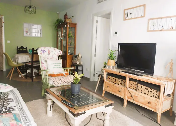 Apartamento En Salobrena Cerca Del Mar - Con Piscina, Gimnasio Y Garaje